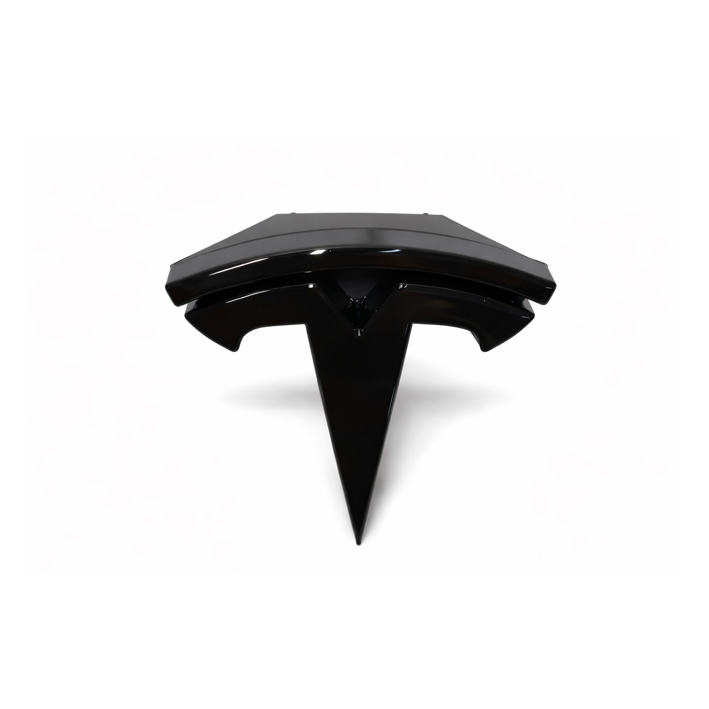 Емблема (логотип) Т передній бампер 1056386-00-F Tesla Model S Black аналог