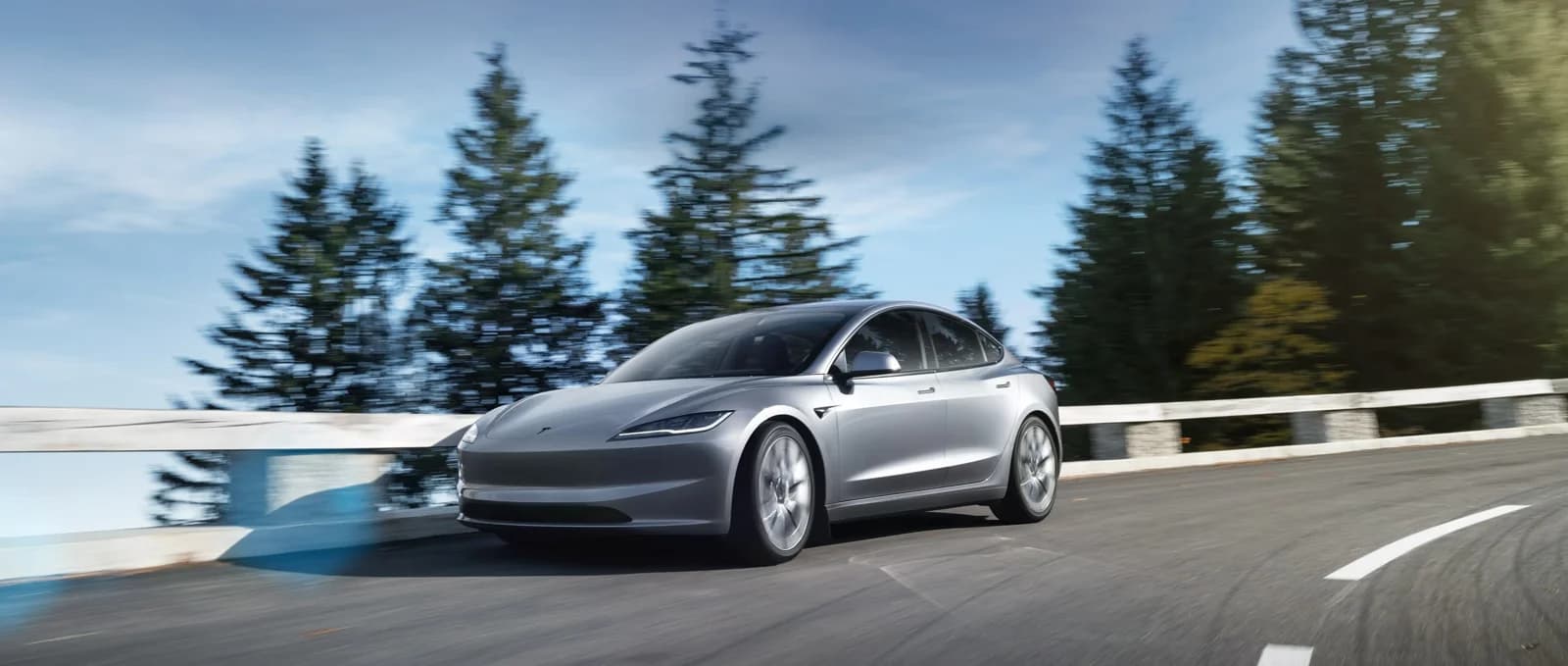 Коди фарби Tesla Model 3: повна таблиця 2017–2023 і 2024+ Highland
