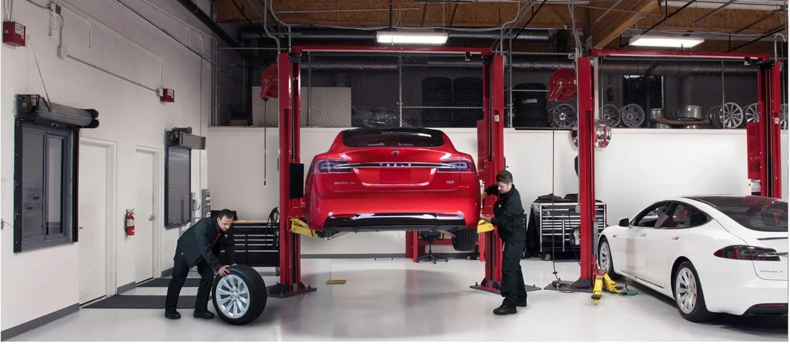 Сервіс і ремонт Tesla в Україні: як обслуговувати авто без офіційного дилера